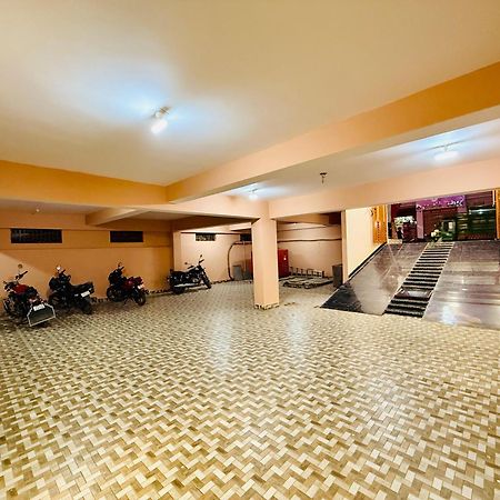 Hotel Golden Crystal Patna  Luaran gambar