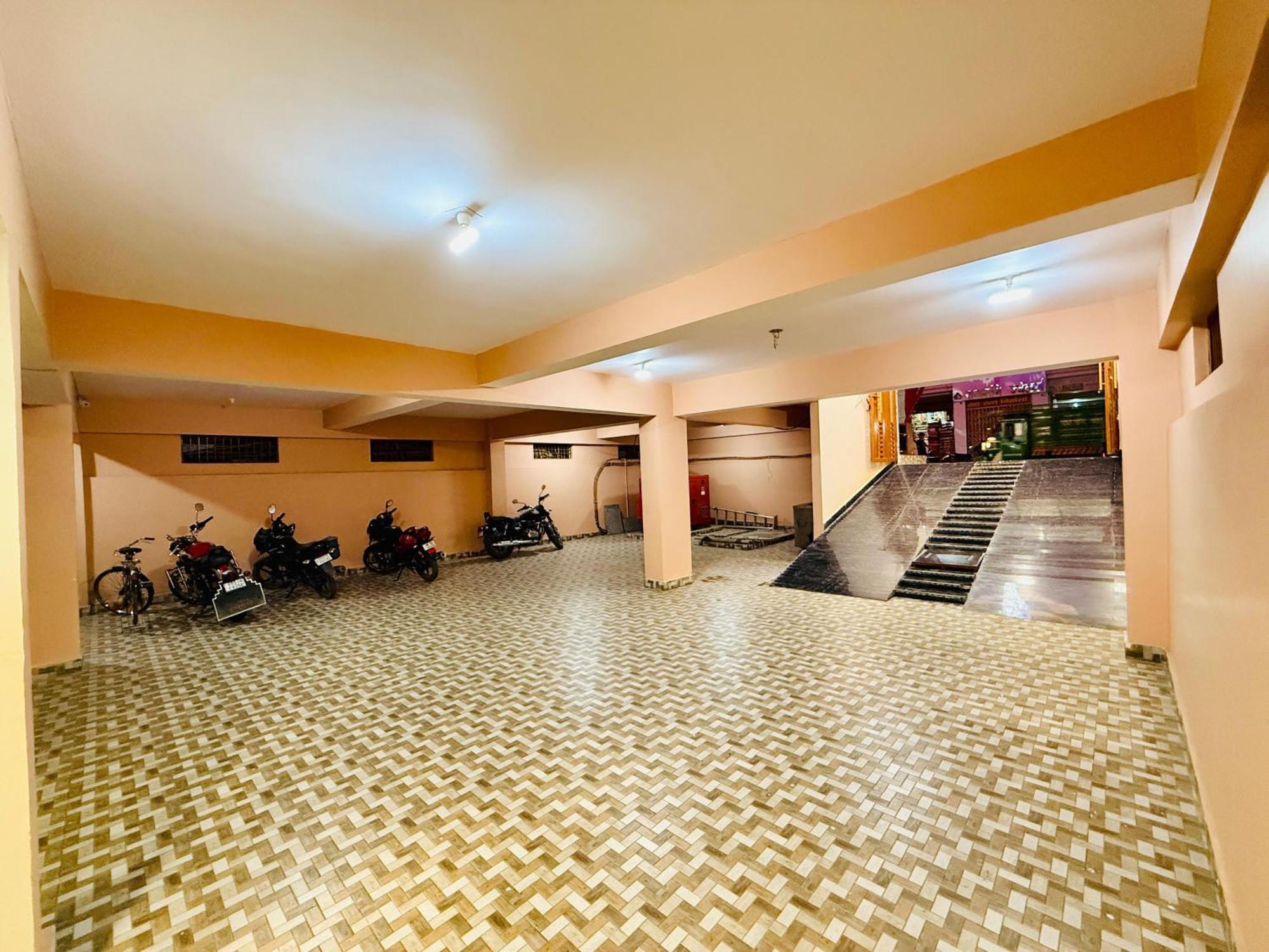 Hotel Golden Crystal Patna  Luaran gambar
